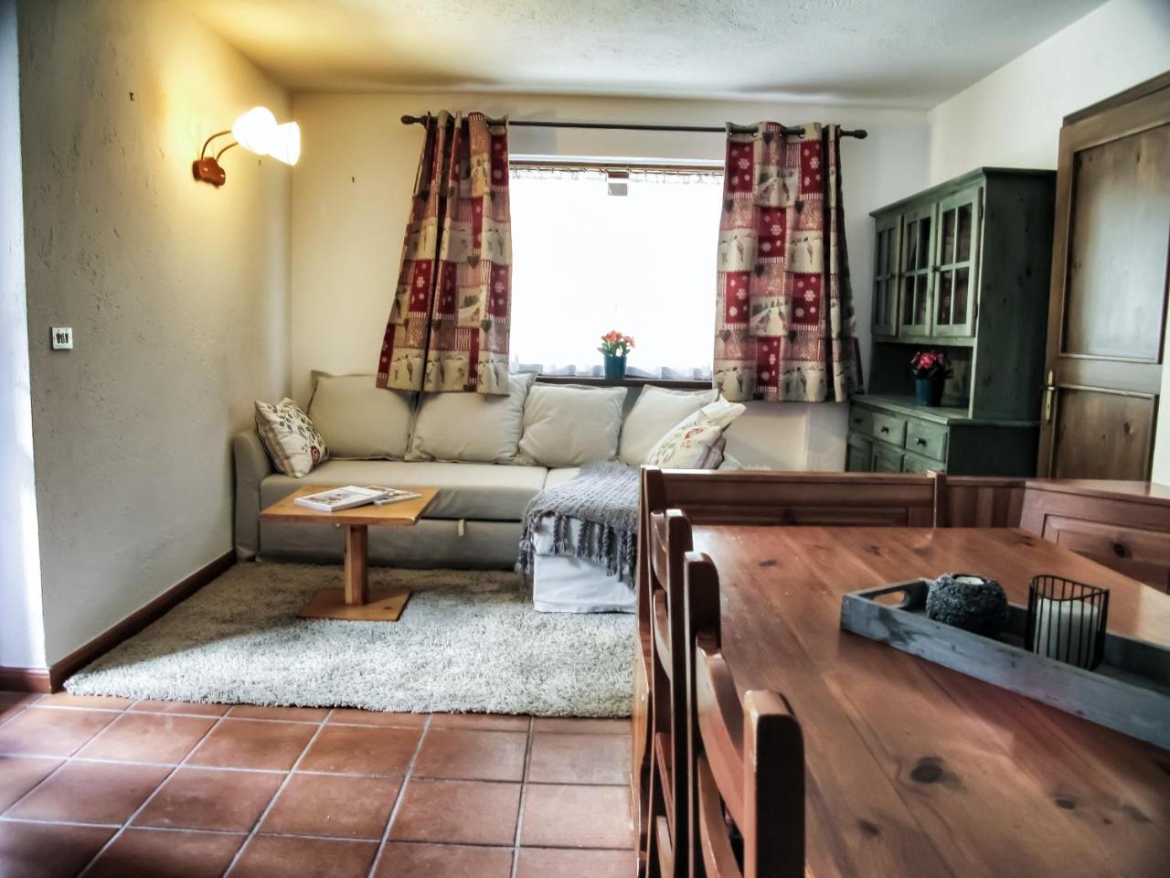 La Maison Des Guides - Trilocale A 500 Mt Dalle Piste Di Dolonne Courmayeur Bagian luar foto